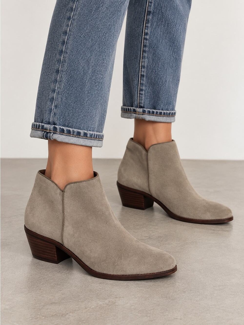 Sam Edelman Gray Suede Ankle Boots Taupe heeled Bootie Petty Size 7.5